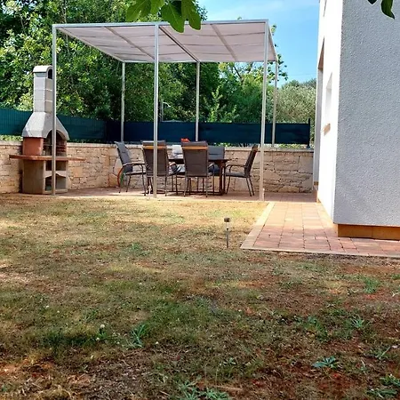 Apartment Apartma Luna Banjole Pula