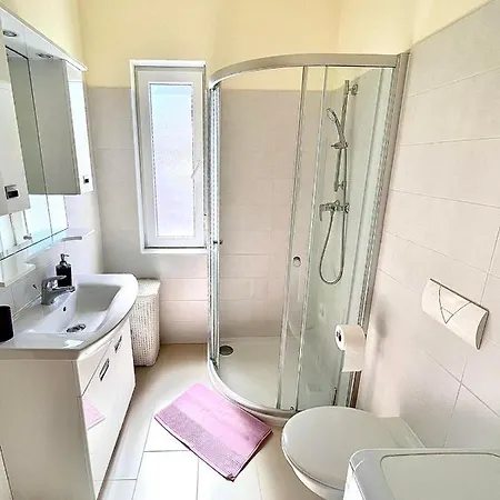 Apartment Apartma Luna Banjole Pula